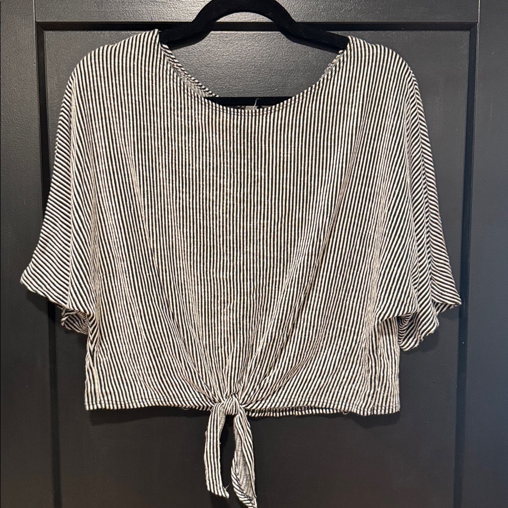 Short Sleeve Crop Top